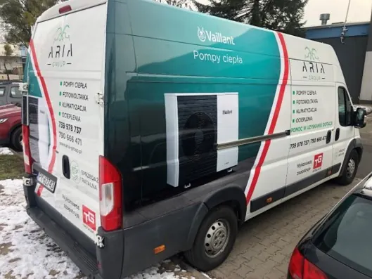 Oklejenie pojazdu Oklejenie pojazdu Aria Group
